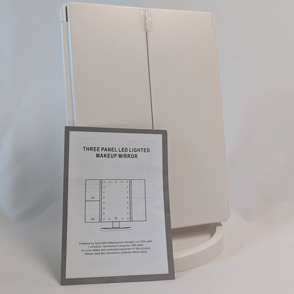 Three Panel LED Makeup Mirror - Picture 4 of 7